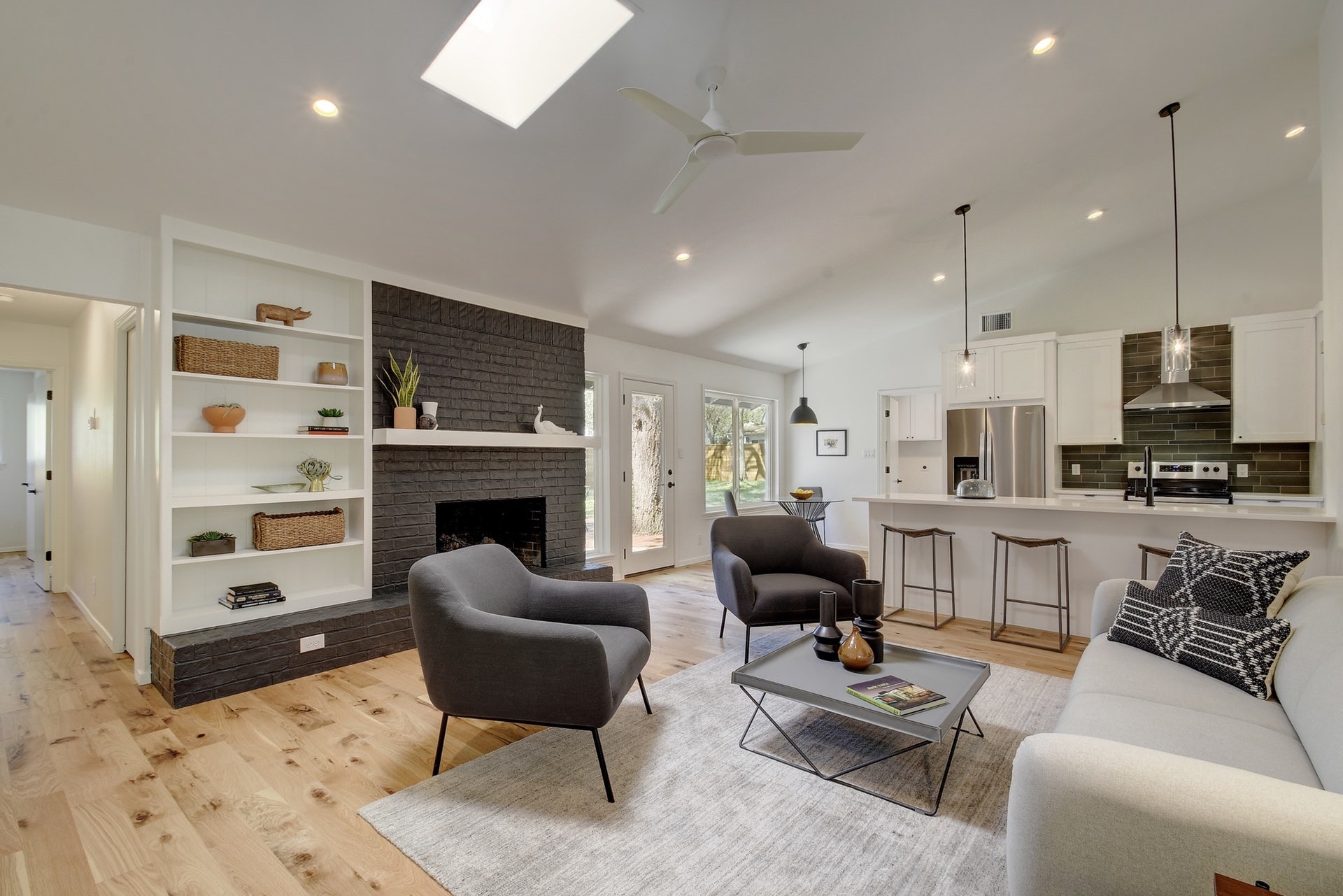 9208 Queenswood Drive Blairfield Realty