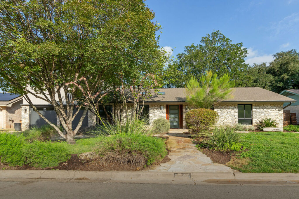 Exterior Photo of 1806 Barton Pkwy