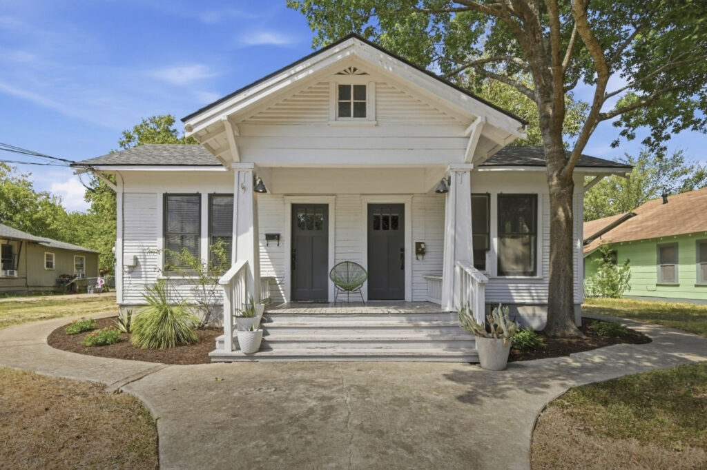 919 W Prairie Lea St Exterior Photo